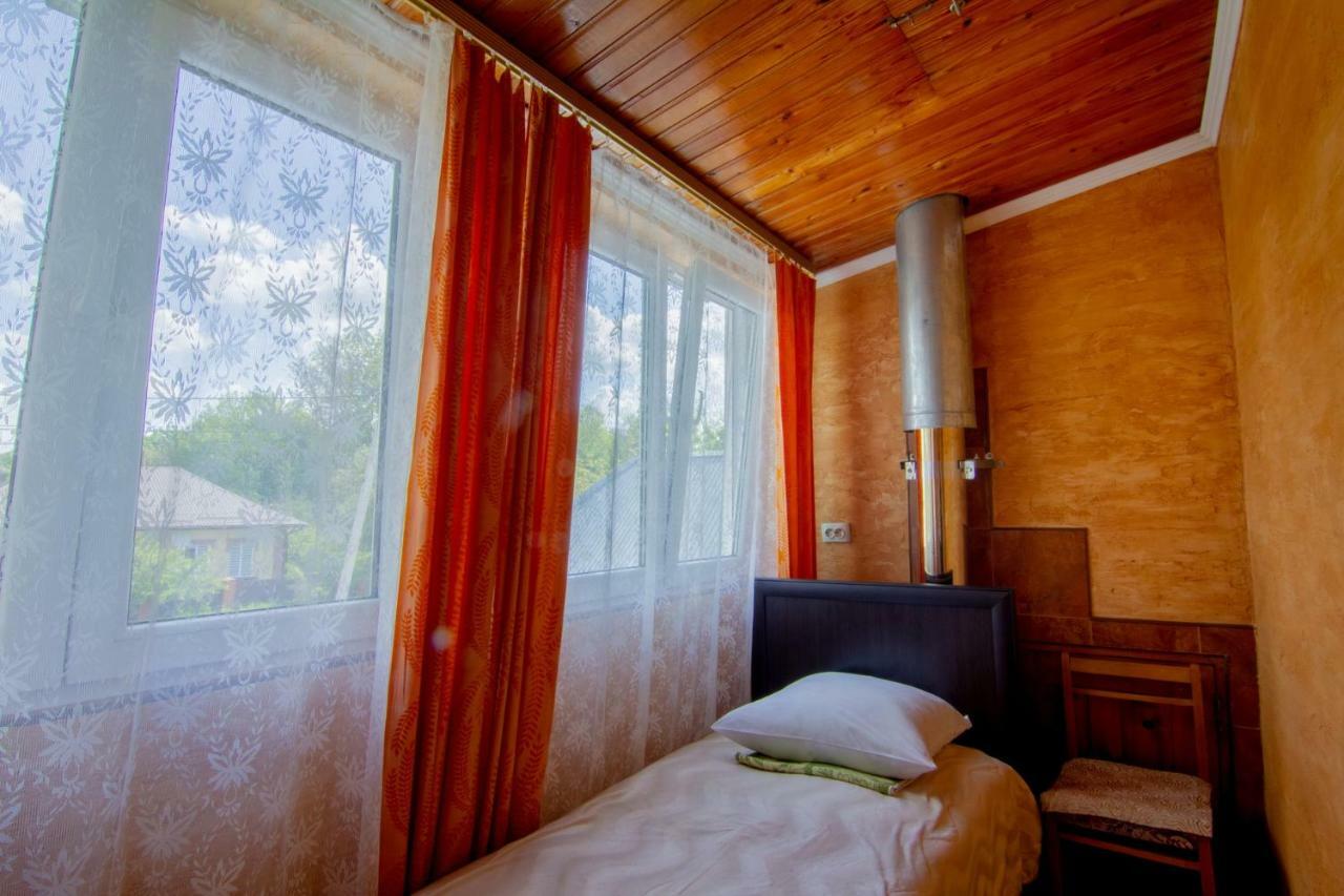 Rooms With Fortetsya View Кам'янець-Подільский Екстер'єр фото